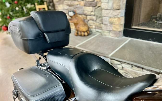 2011 FLHRC - Road King Classic