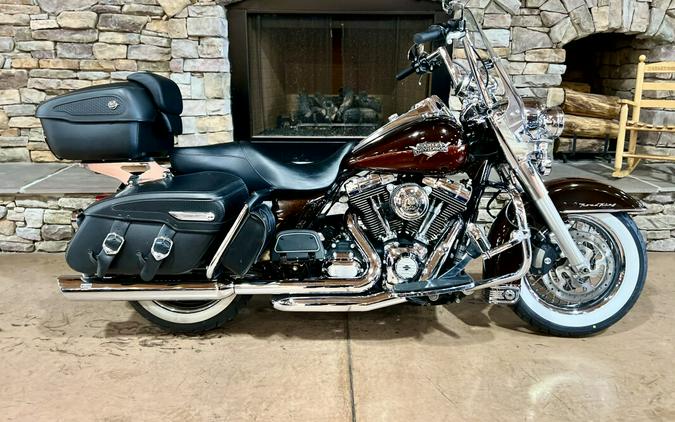 2011 FLHRC - Road King Classic