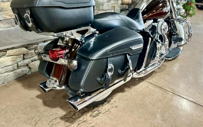 2011 FLHRC - Road King Classic