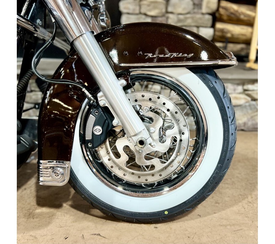 2011 FLHRC - Road King Classic