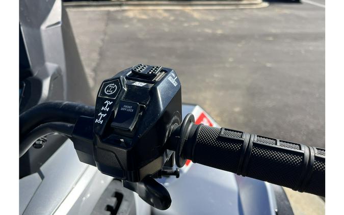 2025 Can-Am Renegade X mr 1000R