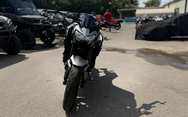2023 Kawasaki Z900 ABS Metallic Black/Graphite Gray/Flat Black