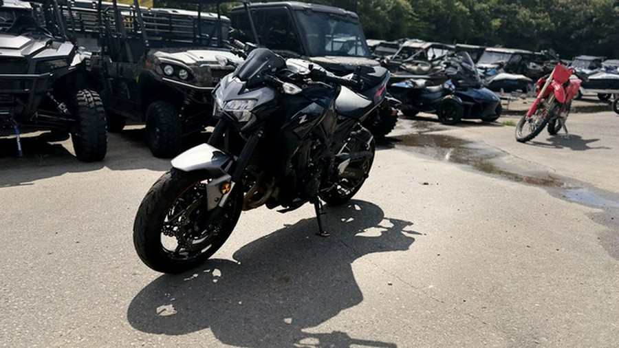 2023 Kawasaki Z900 ABS Metallic Black/Graphite Gray/Flat Black