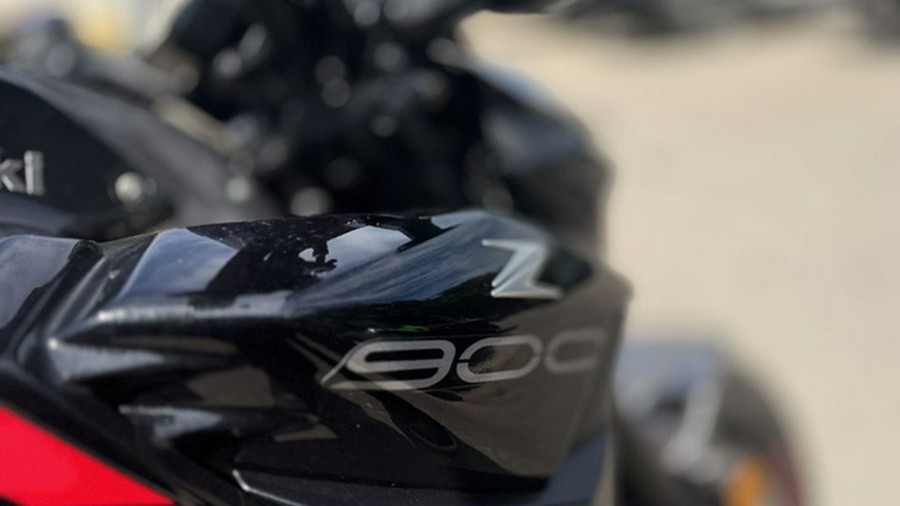 2023 Kawasaki Z900 ABS Metallic Black/Graphite Gray/Flat Black