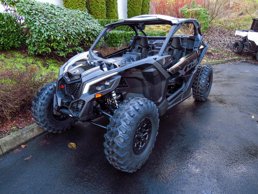 2026 Can-Am Maverick X3 X Ds Turbo RR Triple Black_4.5 In