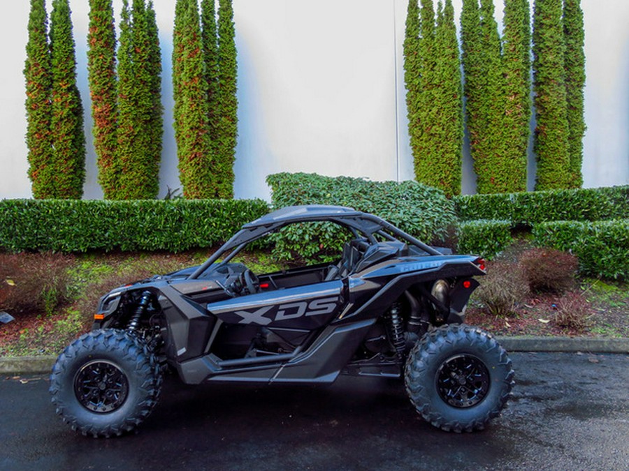 2026 Can-Am Maverick X3 X Ds Turbo RR Triple Black_4.5 In