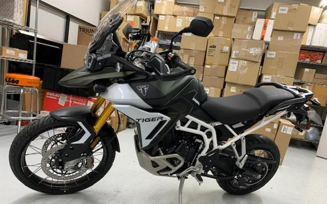 2024 Triumph Tiger 900 Rally Pro - Khaki Green / Phantom Black