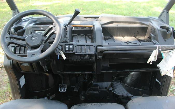 2025 Can-Am SSV DEFENDER MAX DPS HD7