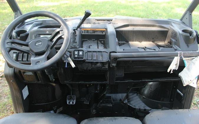 2025 Can-Am SSV DEFENDER MAX DPS HD7