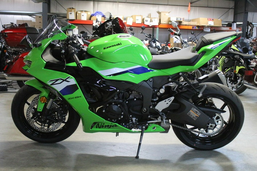 2026 Kawasaki Ninja® ZX™-6R Base