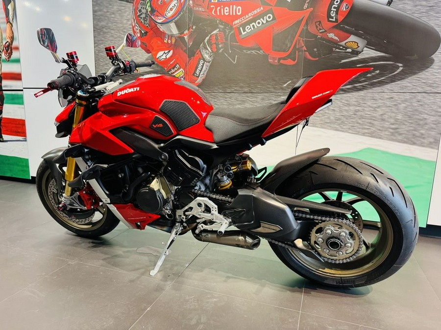 2022 Ducati Streetfighter V4 S Ducati Red