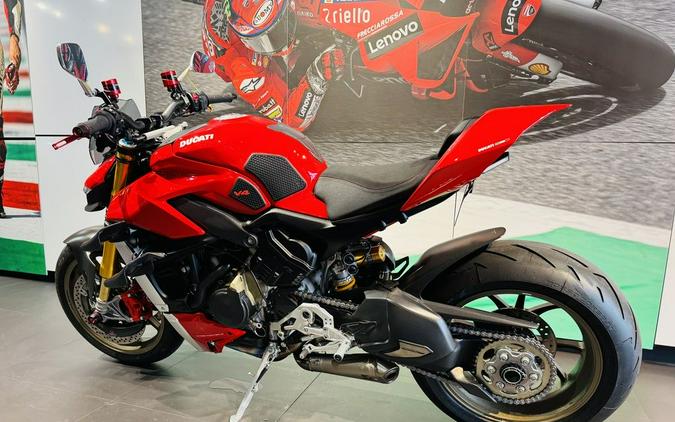 2022 Ducati Streetfighter V4 S Ducati Red