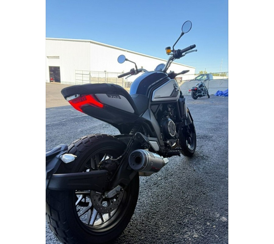 2022 CFMOTO 700CL-X