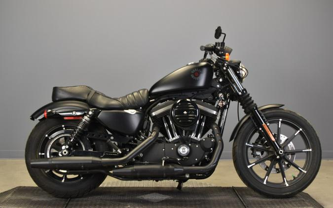 2022 Harley-Davidson Iron 883 Review [Air-Cooled Sportster]