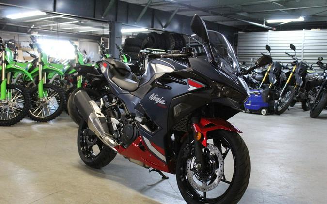 2026 Kawasaki Ninja® 500 SE ABS