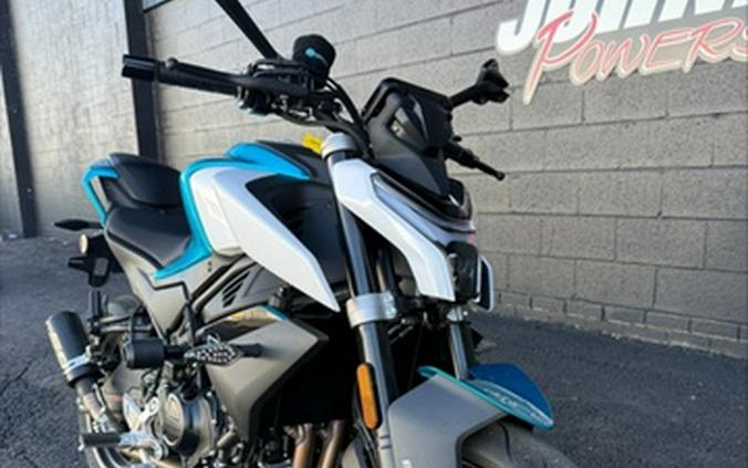 2025 CFMOTO NK 450