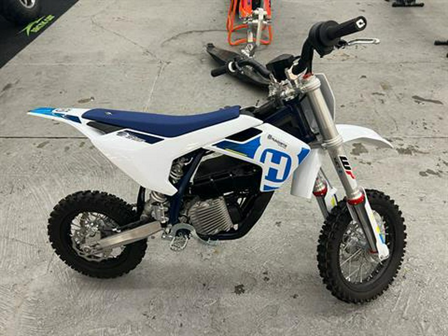 2024 Husqvarna EE 5