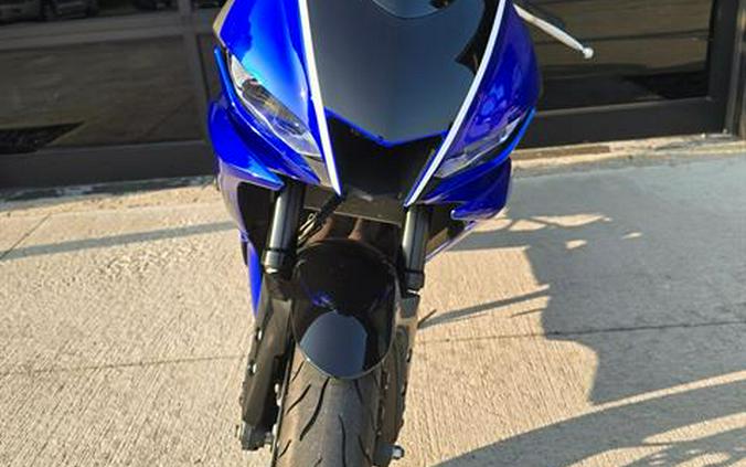 2023 Yamaha YZF-R3 ABS