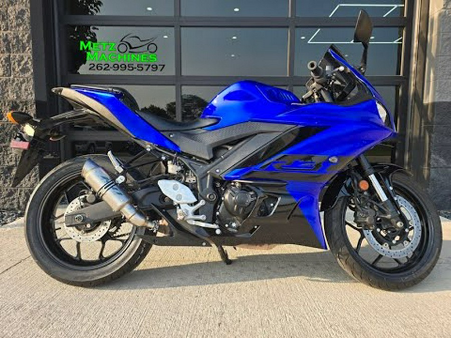 2023 Yamaha YZF-R3 ABS