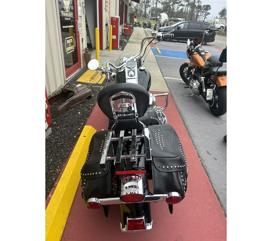 2001 Harley-Davidson® FLSTC - Heritage Softail® Classic