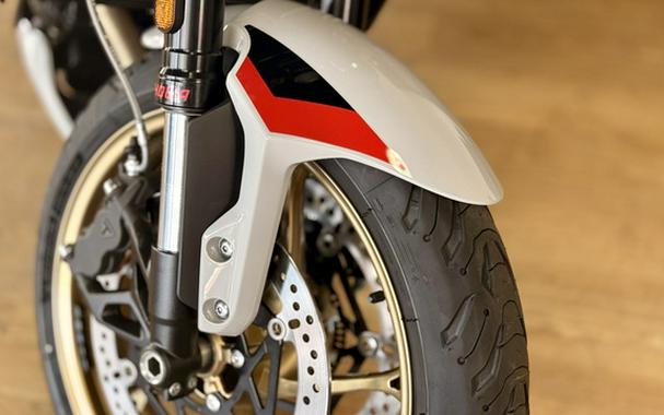 2026 Triumph Trident 800