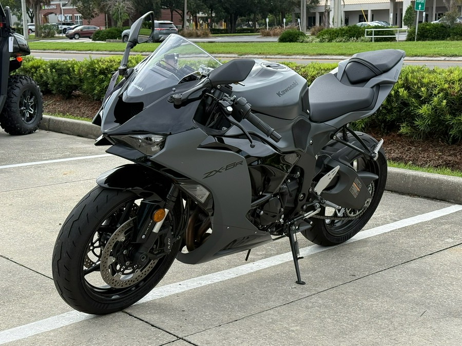2025 Kawasaki Ninja® ZX™-6R KRT Edition ABS