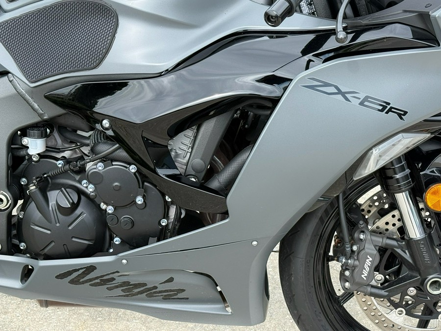 2025 Kawasaki Ninja® ZX™-6R KRT Edition ABS