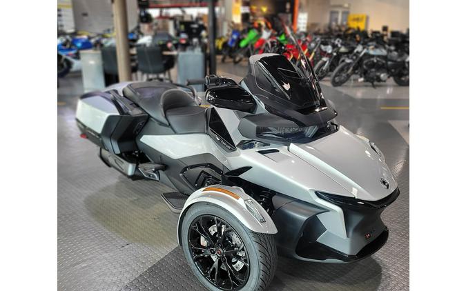 2023 Can-Am Spyder RT (SE6)