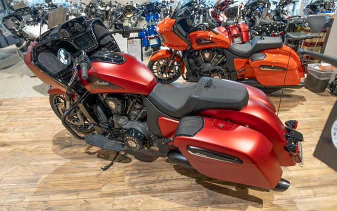 2024 Indian Motorcycle® Challenger® Dark Horse® Sunset Red Smoke