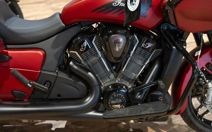 2024 Indian Motorcycle® Challenger® Dark Horse® Sunset Red Smoke