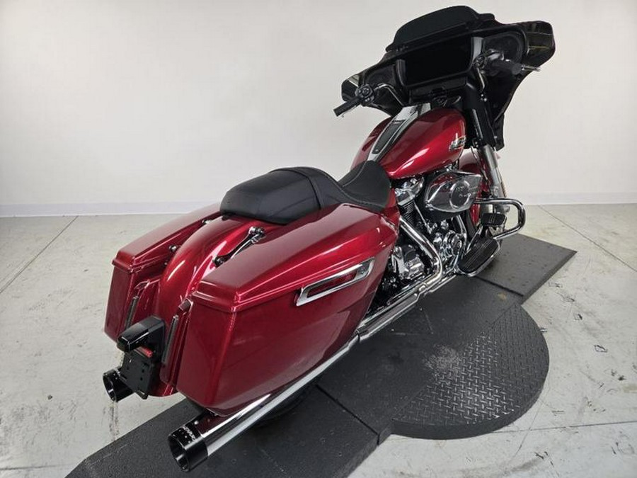 2025 Harley-Davidson® FLHX - Street Glide®