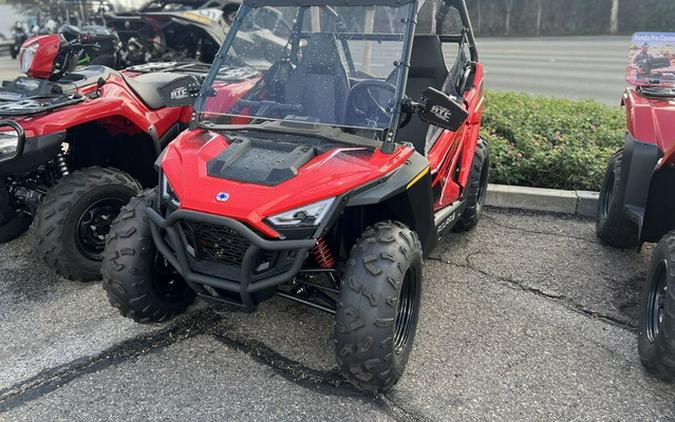 2025 Polaris RZR 200 EFI