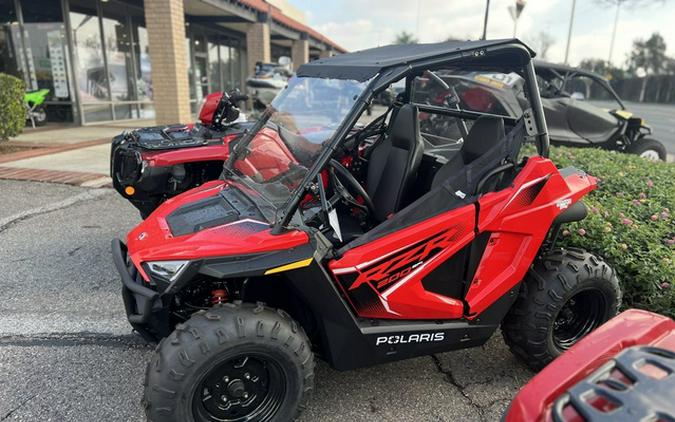 2025 Polaris RZR 200 EFI
