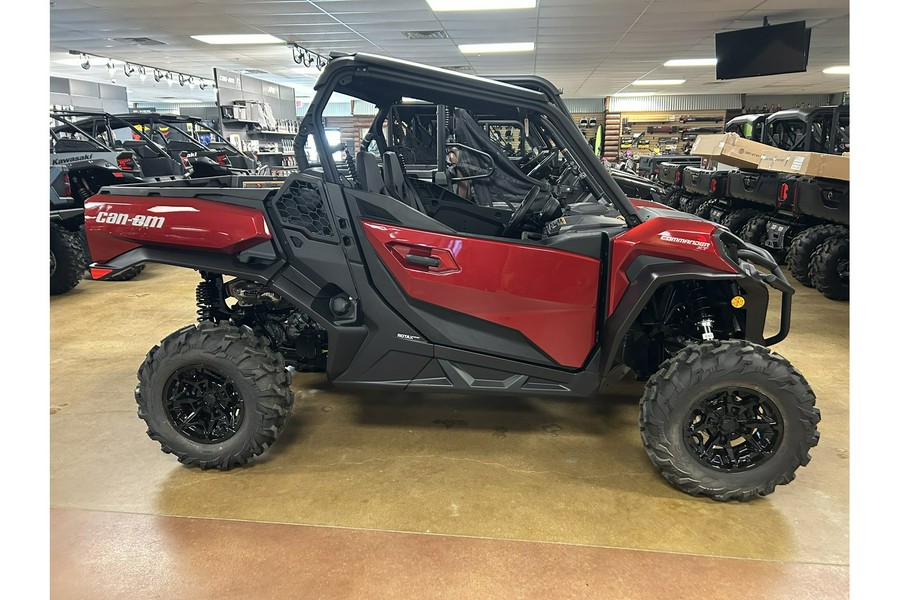 2026 Can-Am COMMANDER XT 700