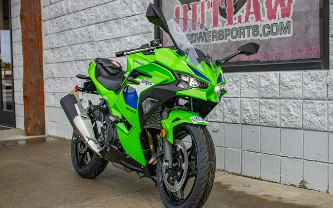 2026 Kawasaki Ninja® 500 SE ABS