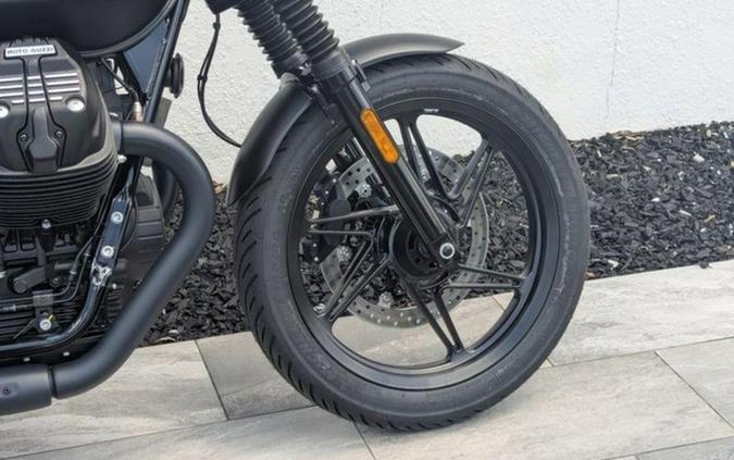 2026 Moto Guzzi V7 Stone