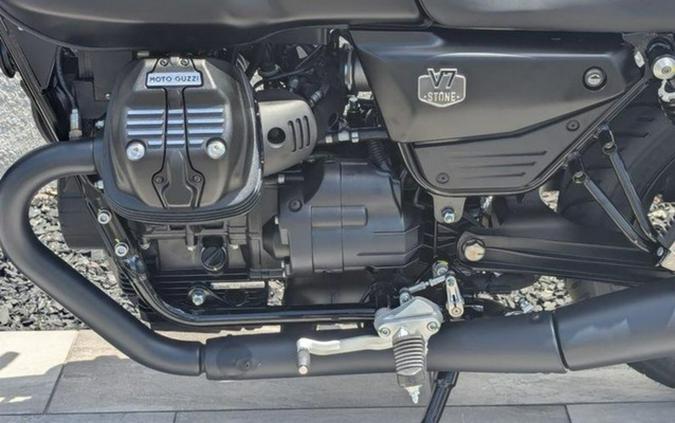 2026 Moto Guzzi V7 Stone