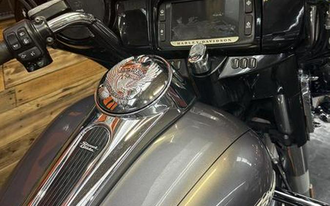 2014 Harley-Davidson® FLHXS - Street Glide® Special