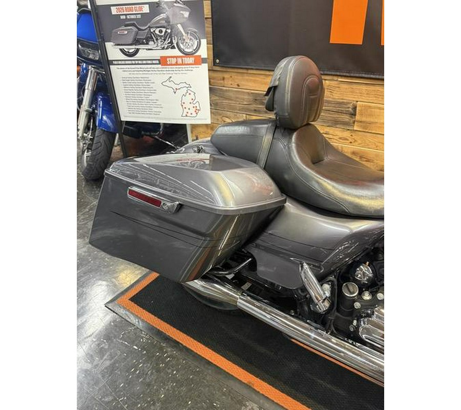 2014 Harley-Davidson® FLHXS - Street Glide® Special