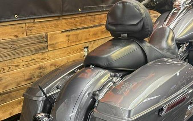 2014 Harley-Davidson® FLHXS - Street Glide® Special