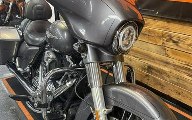 2014 Harley-Davidson® FLHXS - Street Glide® Special