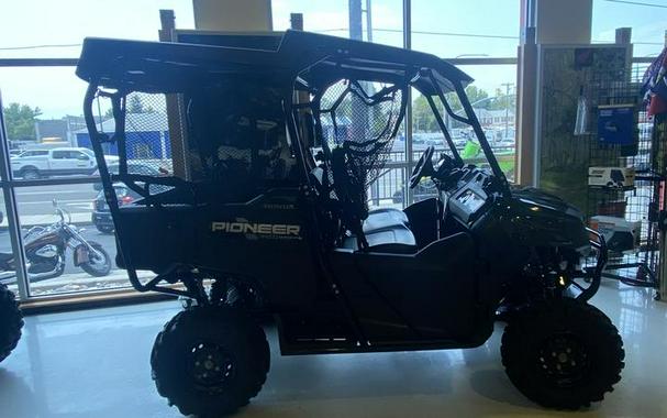 2024 Honda® Pioneer 700-4