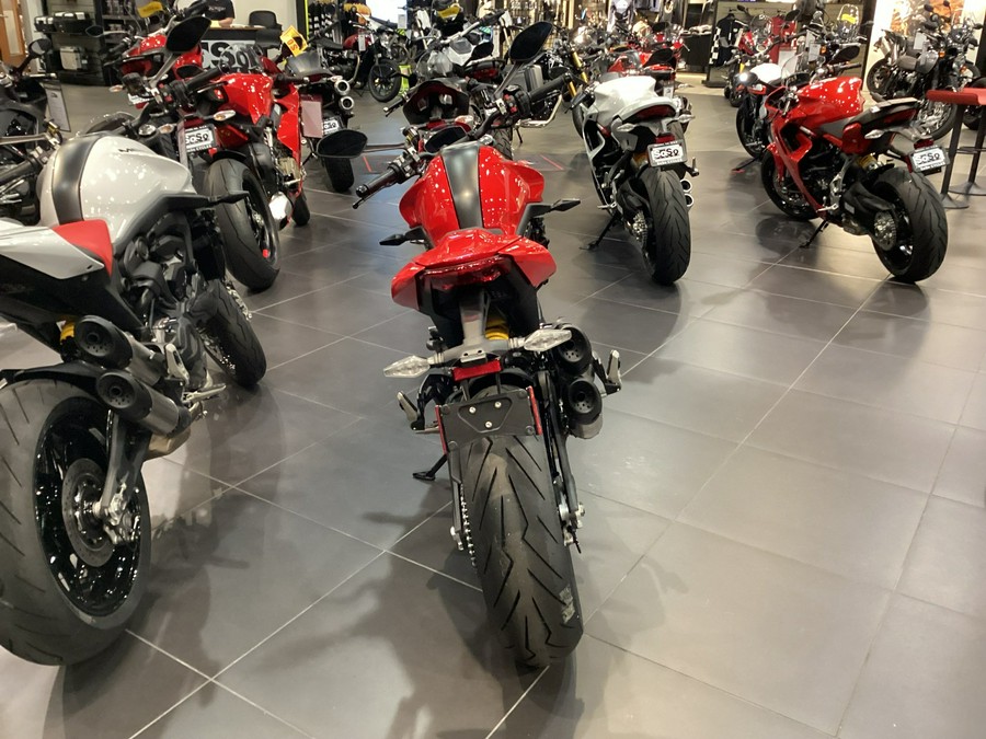 2024 Ducati Monster Plus