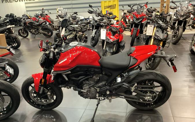 2024 Ducati Monster Plus