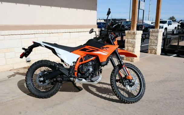 New 2025 KTM 390 ENDURO R