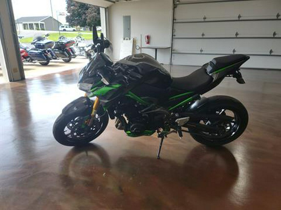 2024 Kawasaki Z900 SE ABS