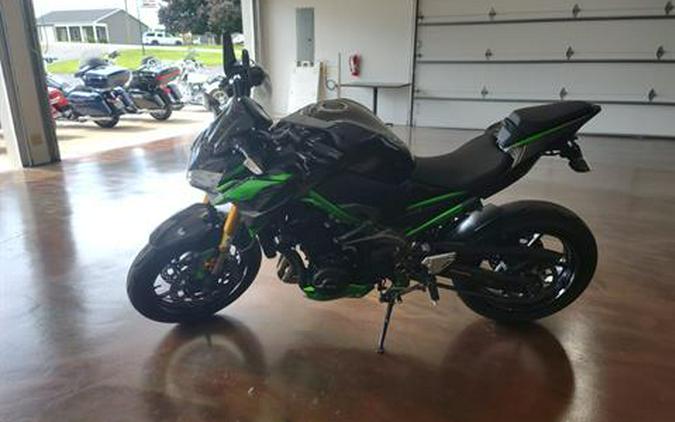2024 Kawasaki Z900 SE ABS