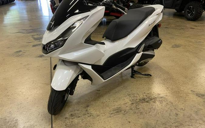 2022 Honda® PCX ABS