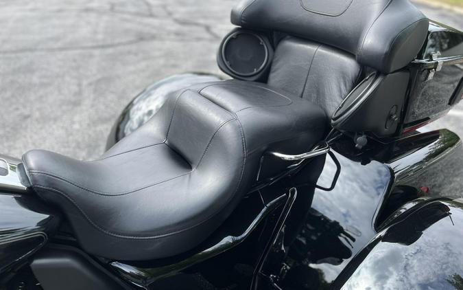 FLHTCUTG 2012 Tri Glide Ultra Classic