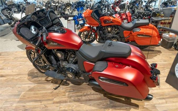 2024 Indian Motorcycle® Challenger® Dark Horse® w/PowerBand Audio Pkg Sunset Red Smoke